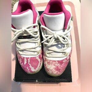 Nike Air Jordan 11 Retro Pink Snakeskin